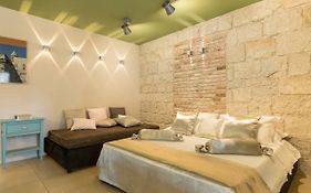 City And Beach Luxury Residence